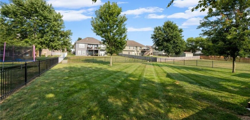 911 Chisam Road, Kearney, MO 64060