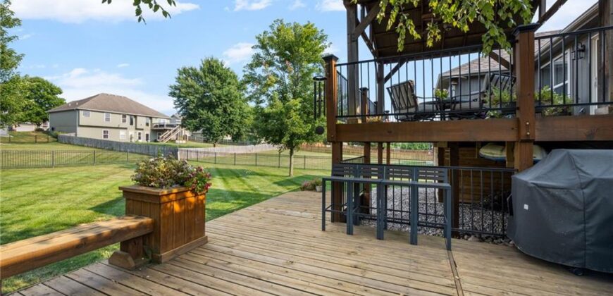 911 Chisam Road, Kearney, MO 64060