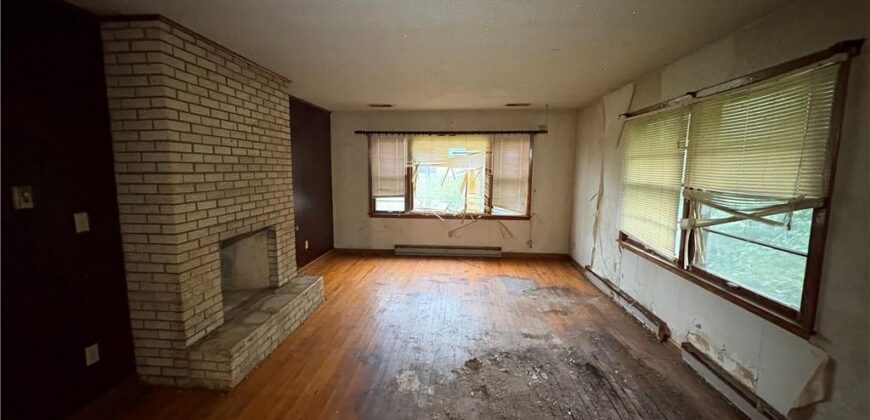 5049 N Brighton Avenue, Kansas City, MO 64119