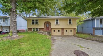 6493 Delta Avenue, Kansas City, MO 64151