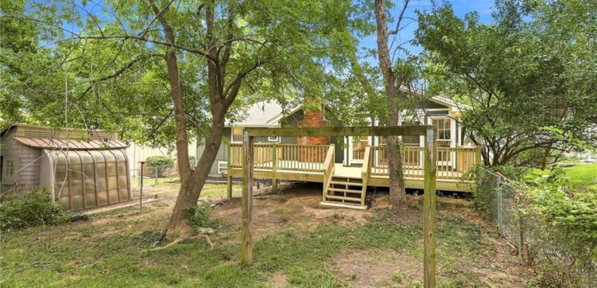 838 NW 69 th Place, Kansas City, MO 64118