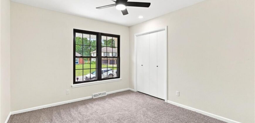 838 NW 69 th Place, Kansas City, MO 64118