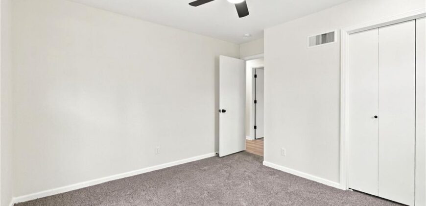 838 NW 69 th Place, Kansas City, MO 64118