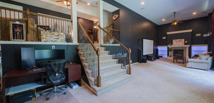 1517 DUNCAN Drive, Liberty, MO 64068