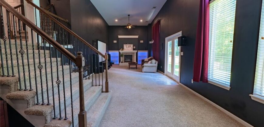 1517 DUNCAN Drive, Liberty, MO 64068
