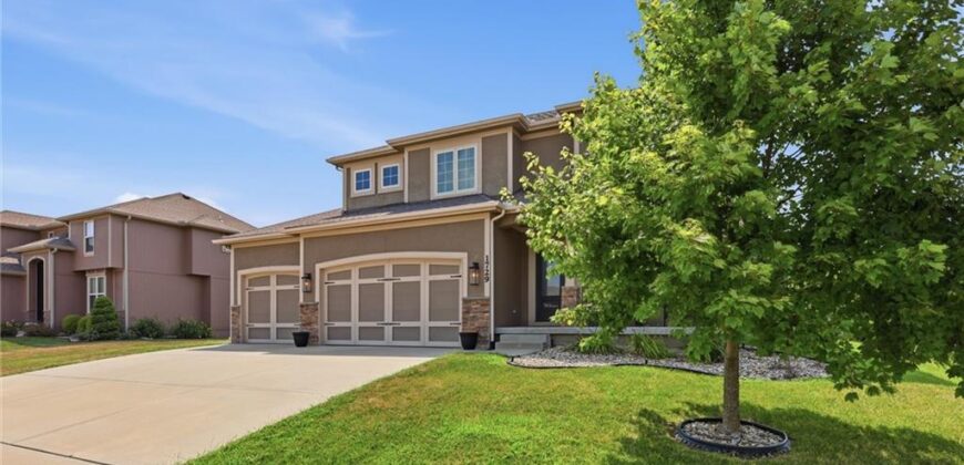 1729 Cambridge Circle, Kearney, MO 64060