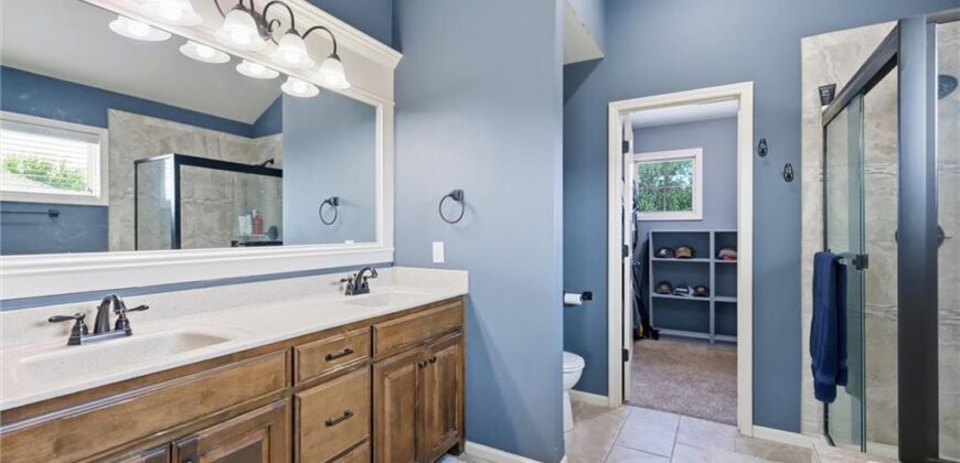 1729 Cambridge Circle, Kearney, MO 64060