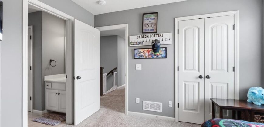 1729 Cambridge Circle, Kearney, MO 64060