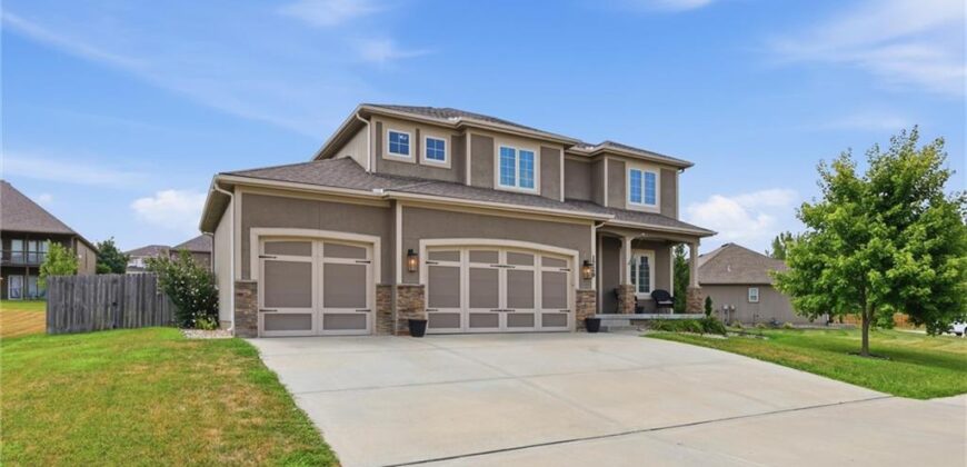 1729 Cambridge Circle, Kearney, MO 64060