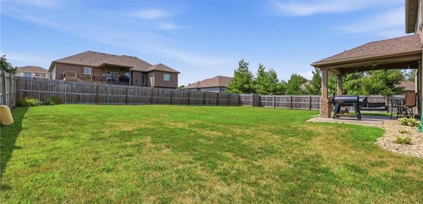 1729 Cambridge Circle, Kearney, MO 64060