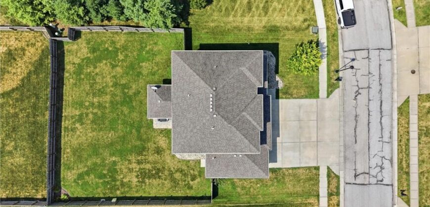 1729 Cambridge Circle, Kearney, MO 64060