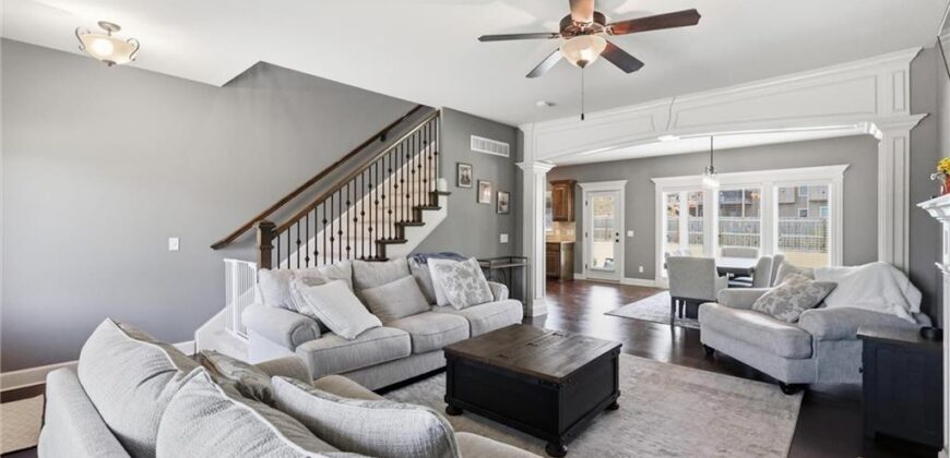 1729 Cambridge Circle, Kearney, MO 64060