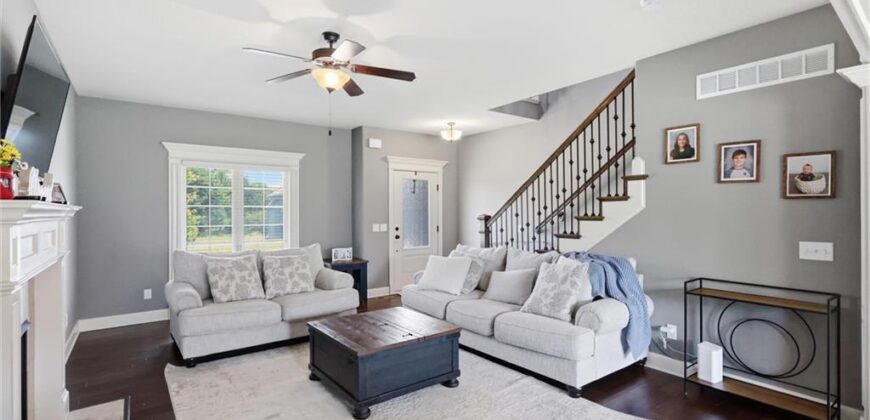 1729 Cambridge Circle, Kearney, MO 64060