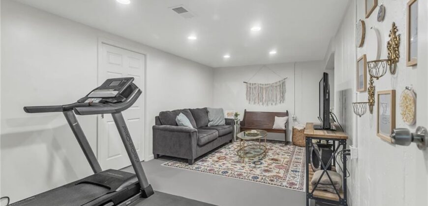 4617 NE 47th Street, Kansas City, MO 64117