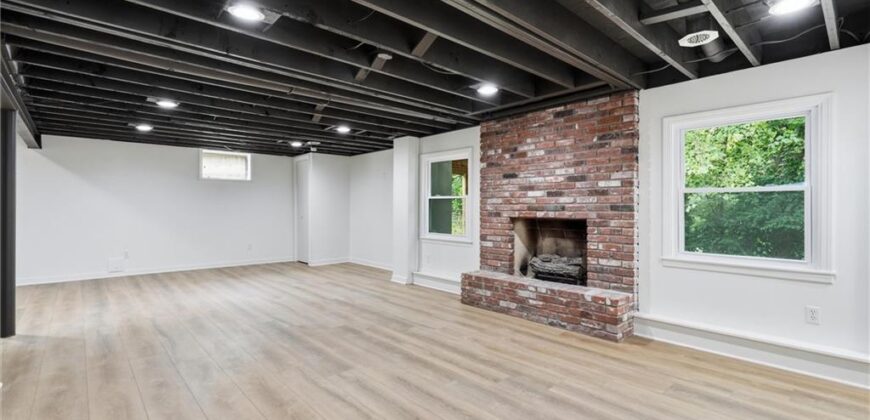 4606 NW 83rd Street, Kansas City, MO 64151