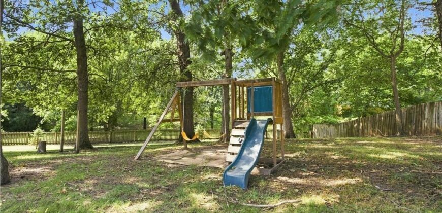 8604 NE 72nd Terrace, Kansas City, MO 64158