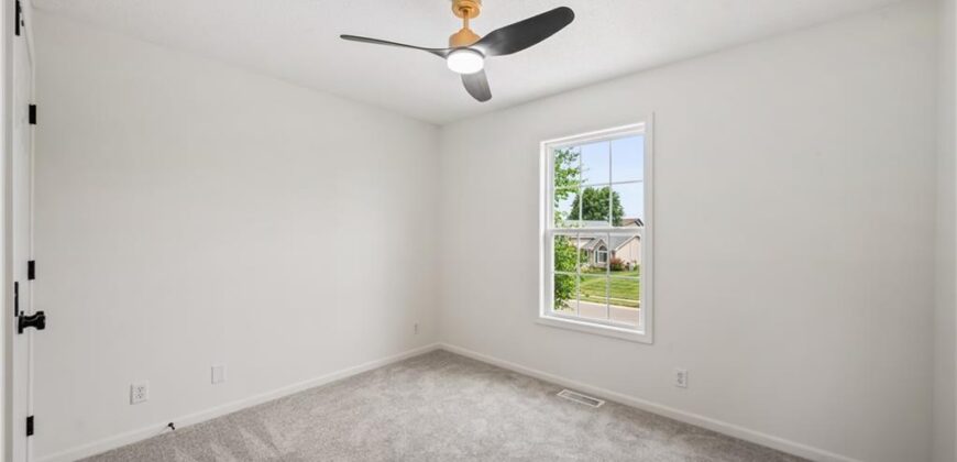 905 NW 112th Terrace, Kansas City, MO 64155