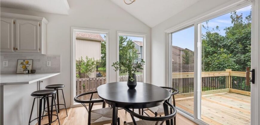 905 NW 112th Terrace, Kansas City, MO 64155