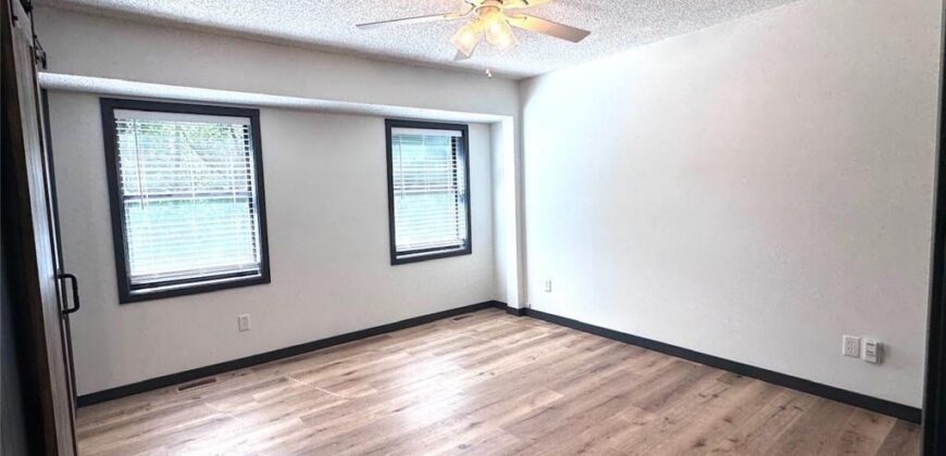 6708 N Broadway Street, Kansas City, MO 64118