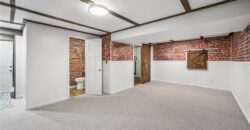 6708 N Broadway Street, Kansas City, MO 64118