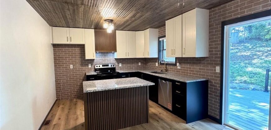 6708 N Broadway Street, Kansas City, MO 64118