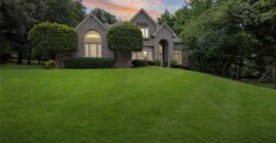 1567 Oakwood Lane, Liberty, MO 64068