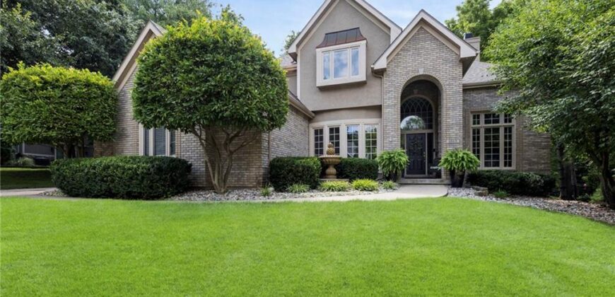 1567 Oakwood Lane, Liberty, MO 64068