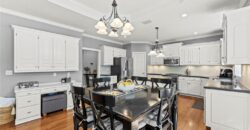 1567 Oakwood Lane, Liberty, MO 64068