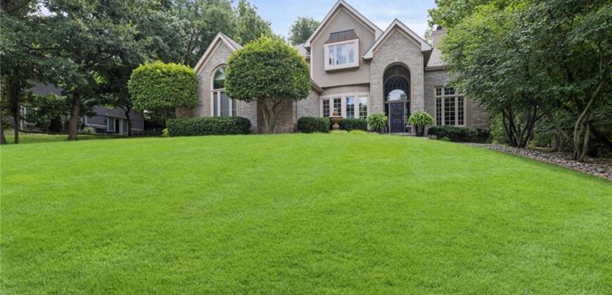 1567 Oakwood Lane, Liberty, MO 64068