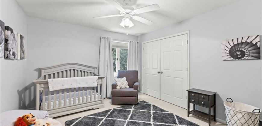 1567 Oakwood Lane, Liberty, MO 64068