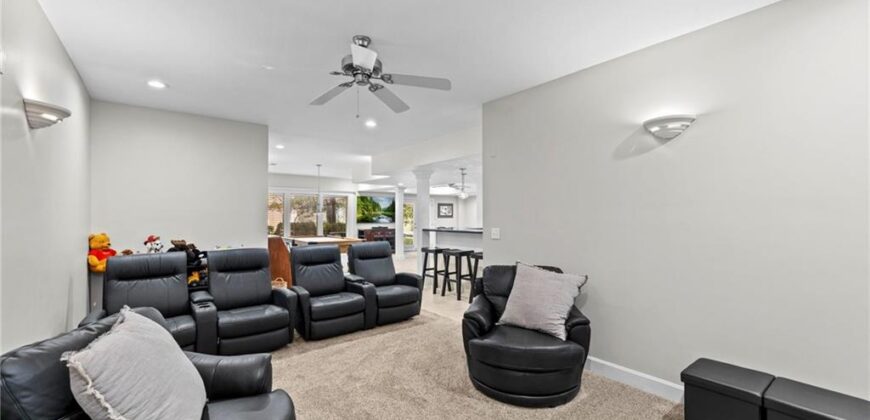 1567 Oakwood Lane, Liberty, MO 64068