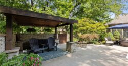 1567 Oakwood Lane, Liberty, MO 64068
