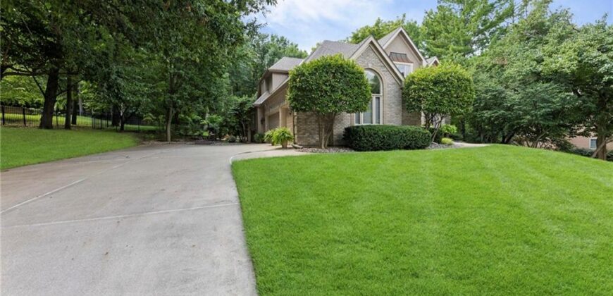 1567 Oakwood Lane, Liberty, MO 64068