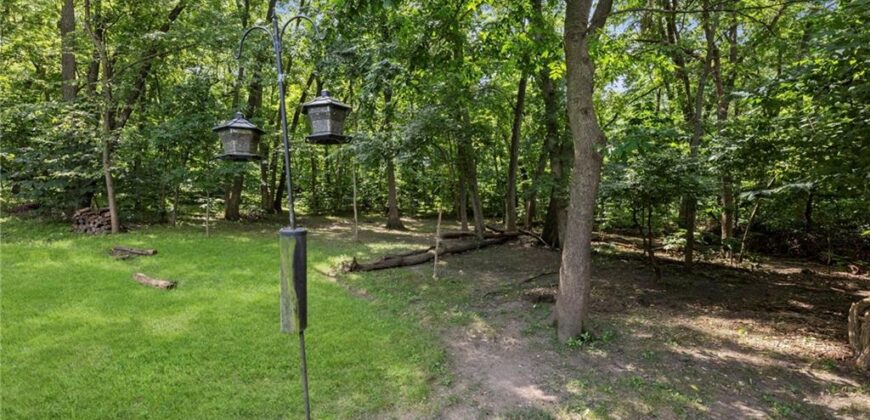 1567 Oakwood Lane, Liberty, MO 64068