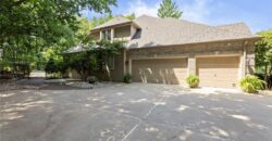 1567 Oakwood Lane, Liberty, MO 64068