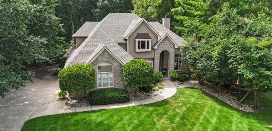 1567 Oakwood Lane, Liberty, MO 64068