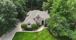 1567 Oakwood Lane, Liberty, MO 64068