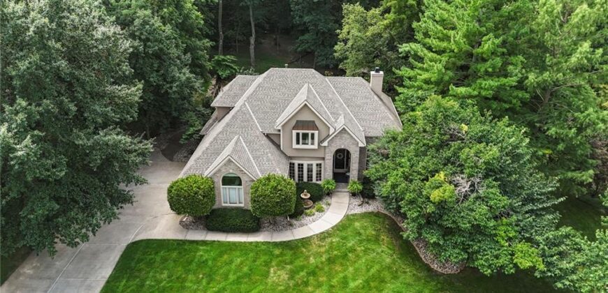 1567 Oakwood Lane, Liberty, MO 64068