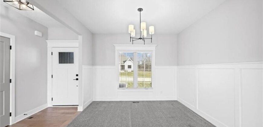 2122 Crooked Creek Drive, Kearney, MO 64060