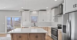 2122 Crooked Creek Drive, Kearney, MO 64060