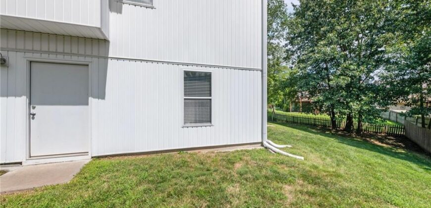 7823 N Liberty Street, Kansas City, MO 64118