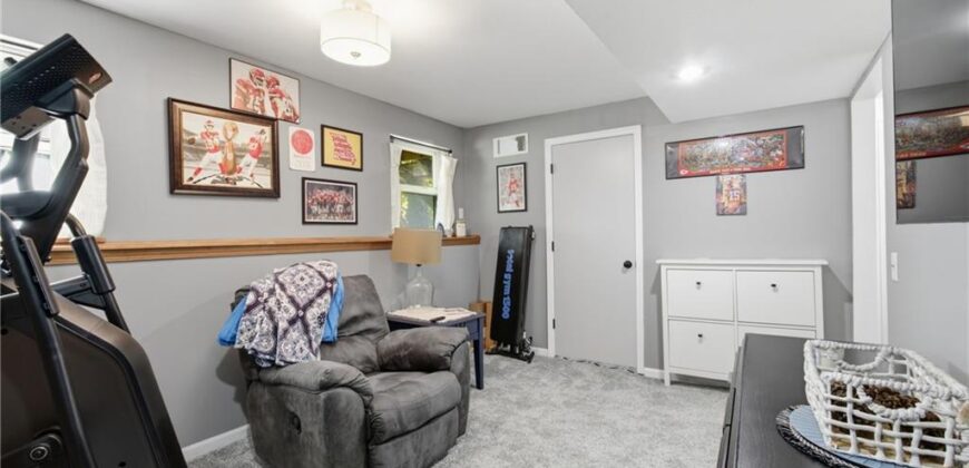 1507 Emerald Circle, Kearney, MO 64060
