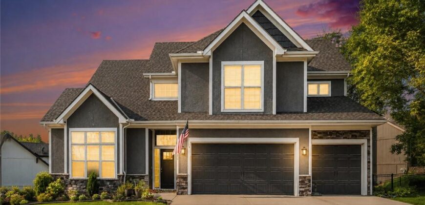 6388 NW Sioux Drive, Parkville, MO 64152