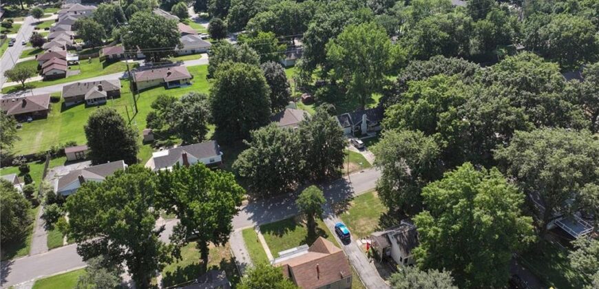 4917 NE Marvin Road, Kansas City, MO 64118