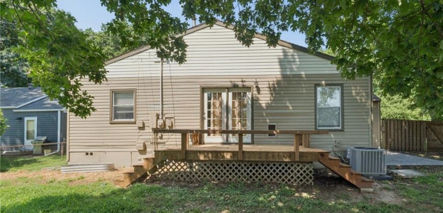 4917 NE Marvin Road, Kansas City, MO 64118