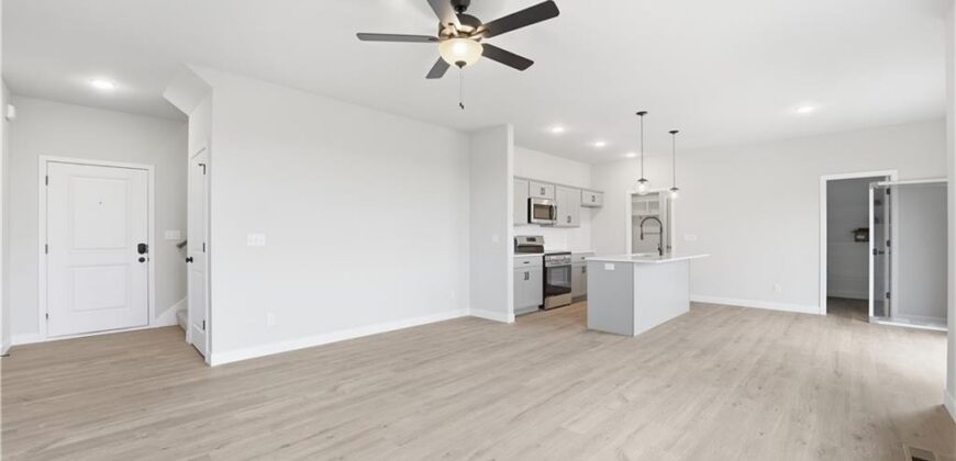 3020 NW 96th Street, Kansas City, MO 64154