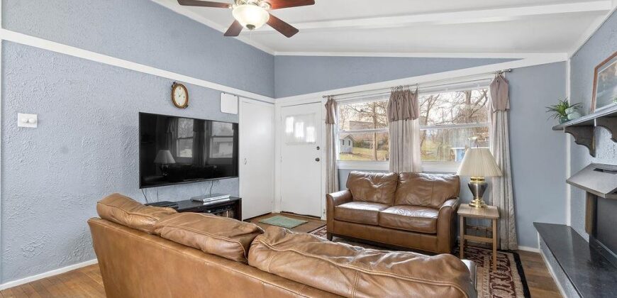 5613 N Euclid Avenue, Gladstone, MO 64118