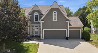8808 N Oxford Avenue, Kansas City, MO 64157