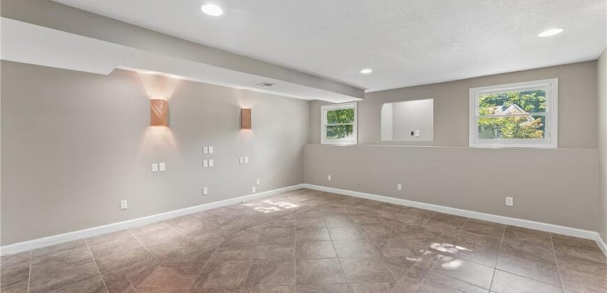 11101 NW 55th Street, Kansas City, MO 64152