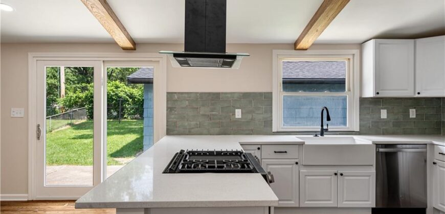 5701 N Highland Avenue, Gladstone, MO 64118